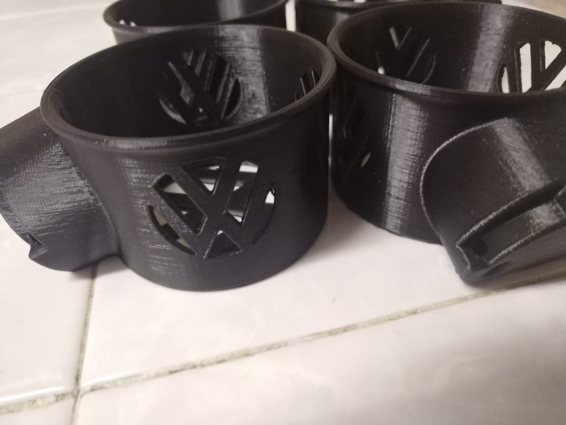 Amarok Cup holders